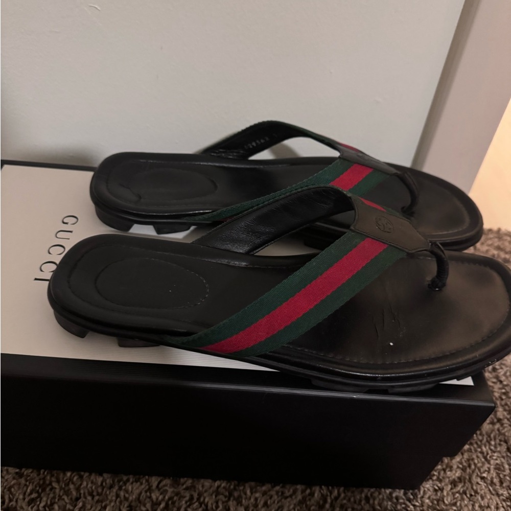 Men’s Gucci Flip Flops